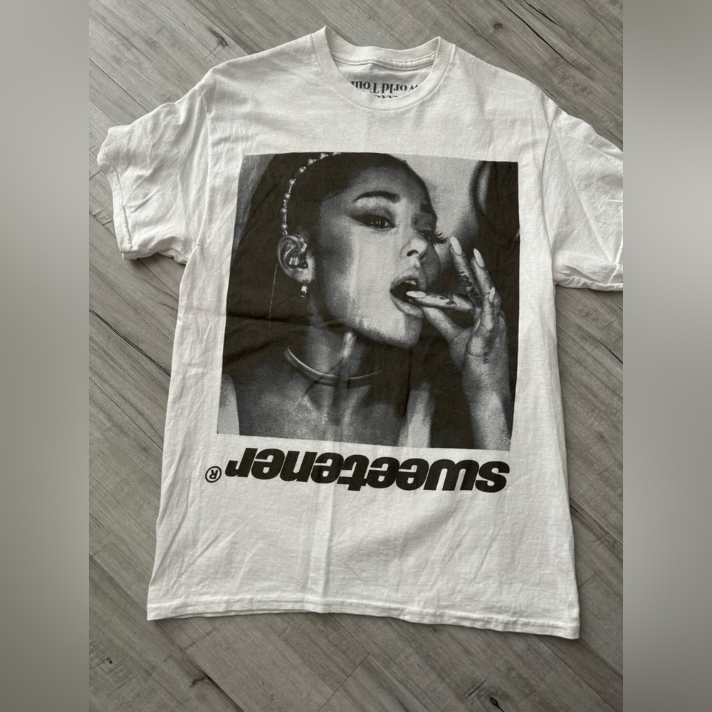 Streetwear × Tour Tee ×  Ariana grande